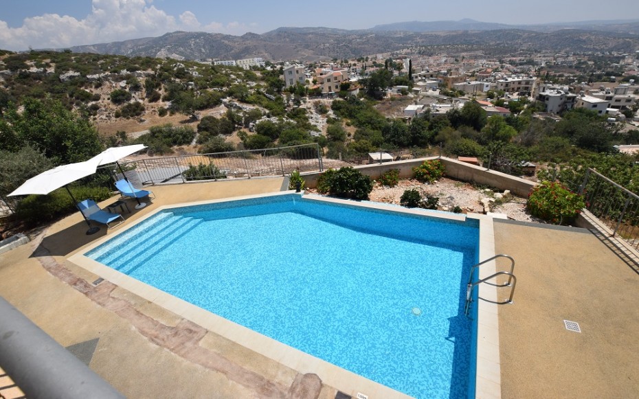 Paphos Pegia Apartment For Sale RMR27344