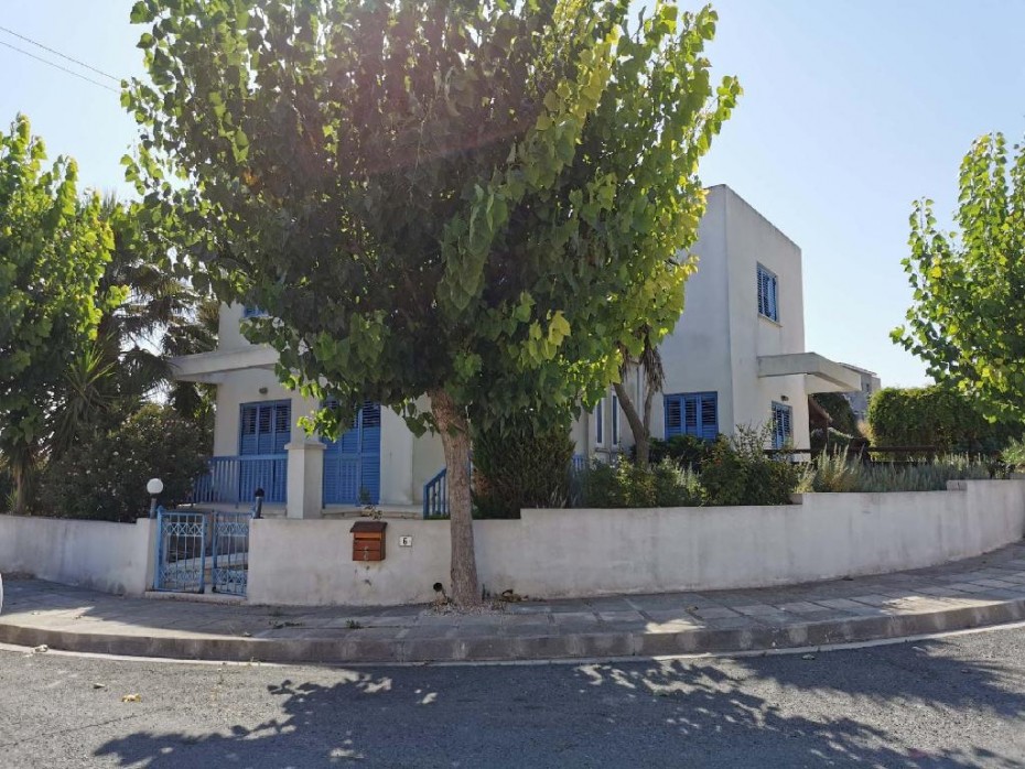 Paphos Koili Town House For Sale AMR14085