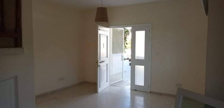 Paphos Town 3 Bedroom Apartment Penthouse For Rent BCP043