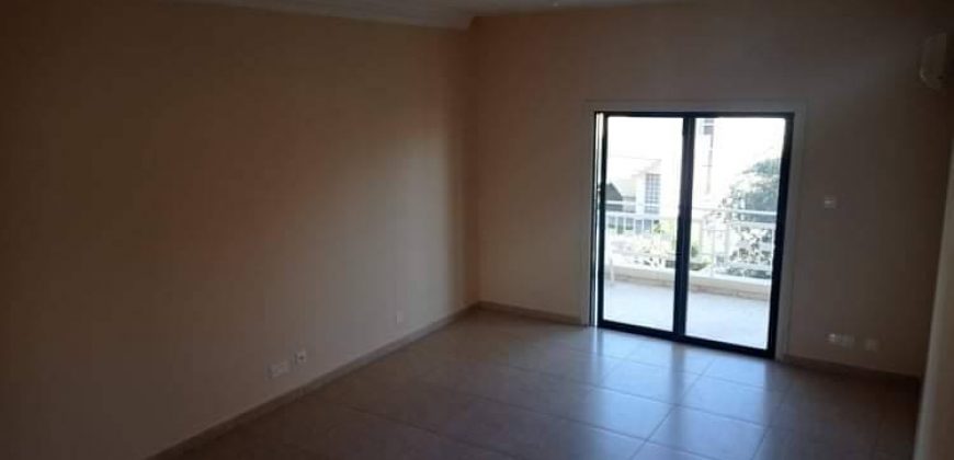 Paphos Town 3 Bedroom Apartment Penthouse For Rent BCP043