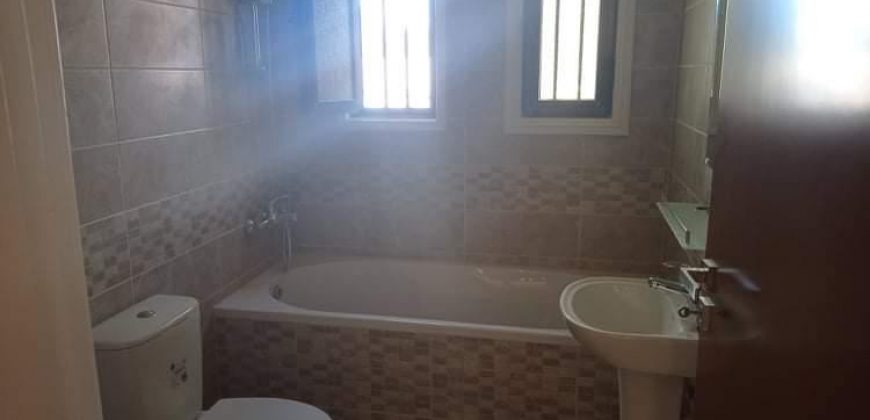 Paphos Town 3 Bedroom Apartment Penthouse For Rent BCP043