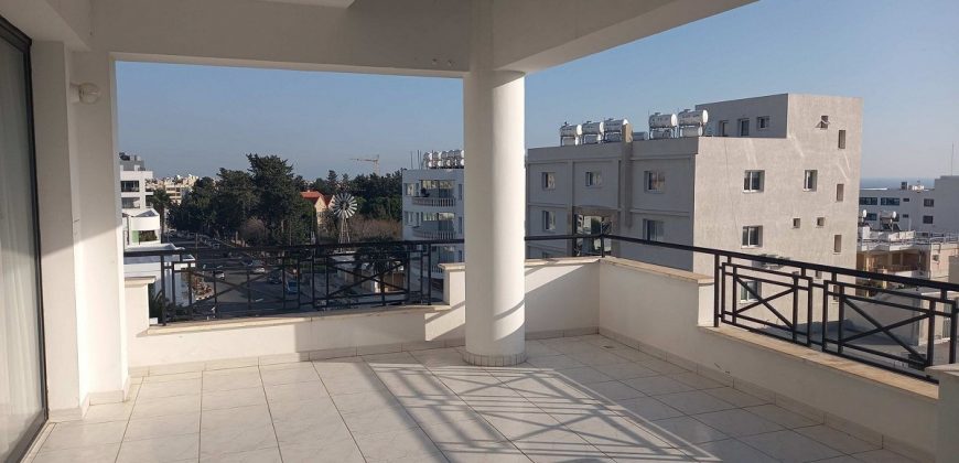 Paphos City Center 2 Bedroom Top Floor Apartment for Rent BCP008