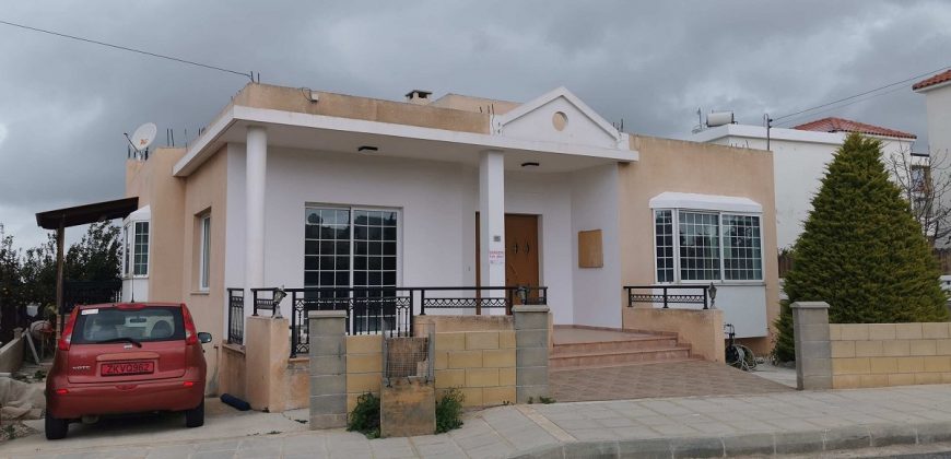 Paphos Emba 3 Bedroom Bungalow For Rent BC184