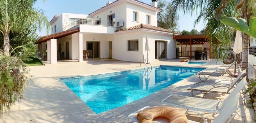 Paphos Polemi 5 Bedroom Luxury Villa for Rent BC168