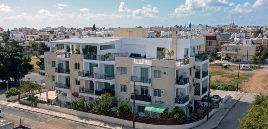 Paphos 2 Bedroom Apartment For Sale AMR33540