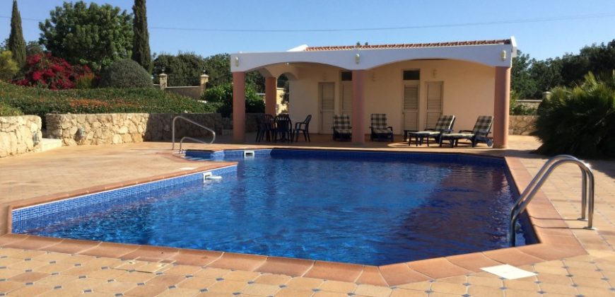 Paphos 6 Bedroom Detached Villa For Sale WWR5508