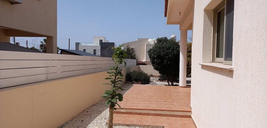 Paphos Konia 3 Bedroom Maisonette For Rent BCP022