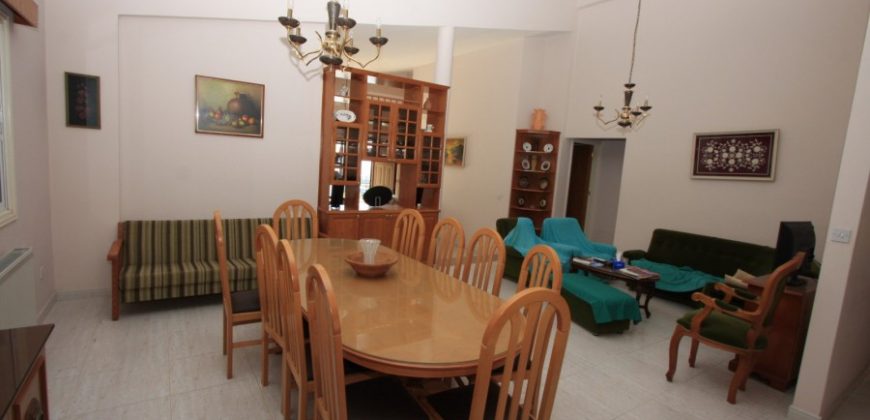 Paphos Petrideia 4 Bedroom Bungalow For Sale WWR5766