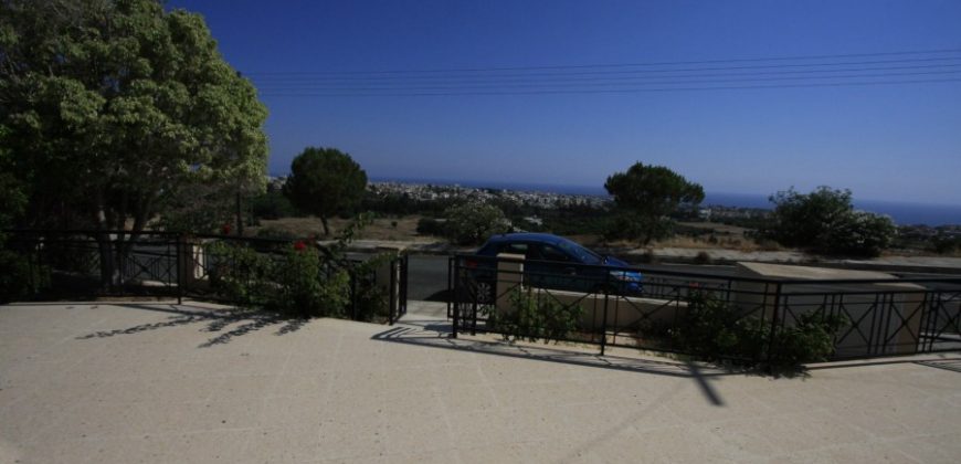 Paphos Petrideia 4 Bedroom Bungalow For Sale WWR5766