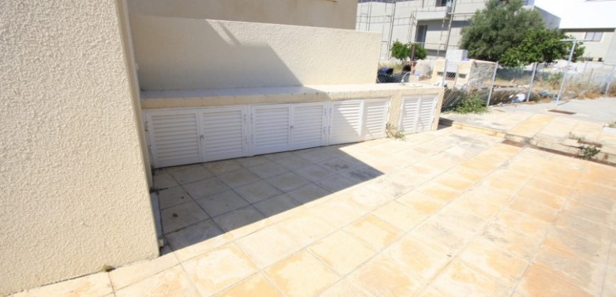 Paphos Petrideia 4 Bedroom Bungalow For Sale WWR5766