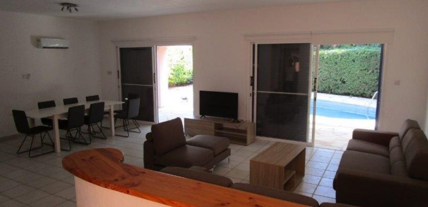 Kato Paphos 4 Bedroom Villa For Rent LPTKLV11