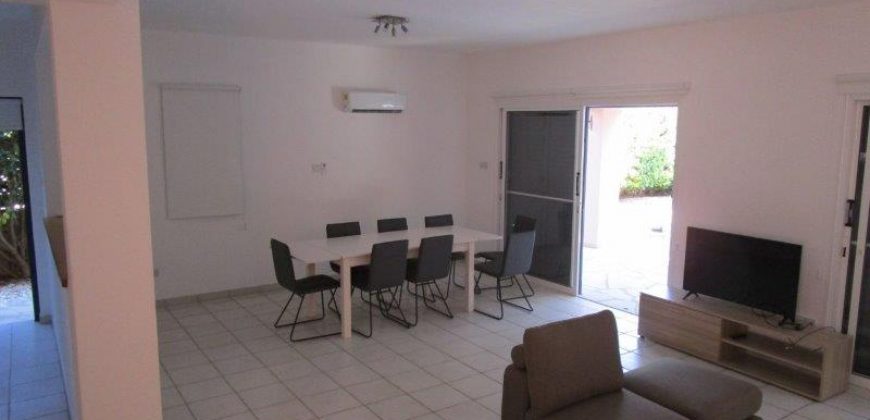 Kato Paphos 4 Bedroom Villa For Rent LPTKLV11