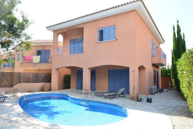 Kato Paphos 4 Bedroom Villa For Rent LPTKLV11