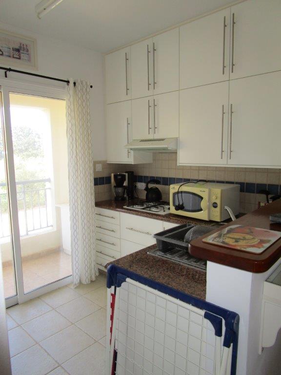 Paphos Mandria 2 Bedroom Apartment For Rent LPTMAN7101