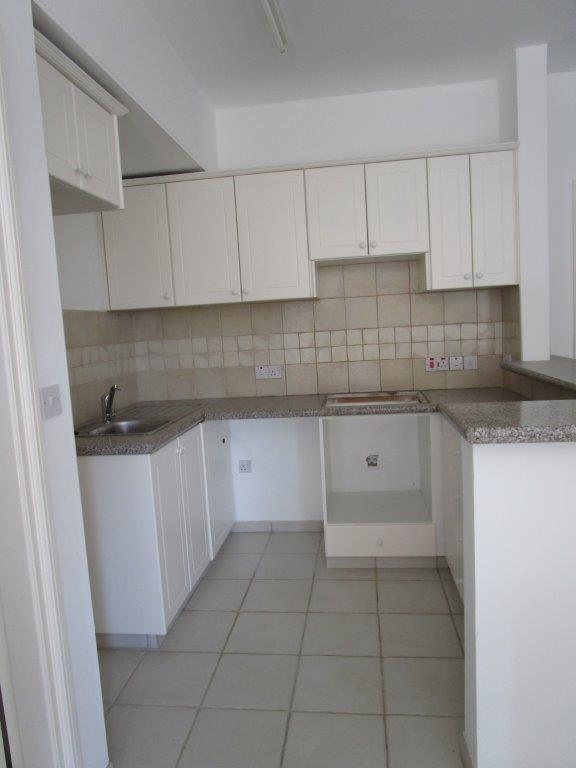 Paphos Peyia 2 Bedroom Apartment For Rent LPTPCF1203
