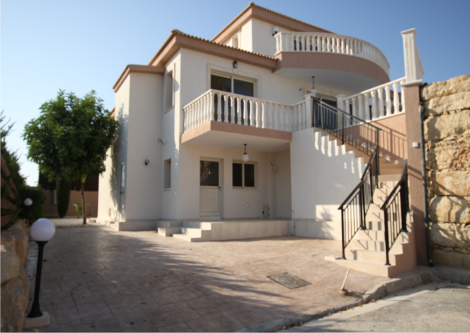 Paphos Seacaves 4 Bedroom Detached Villa For Sale CLPR0401