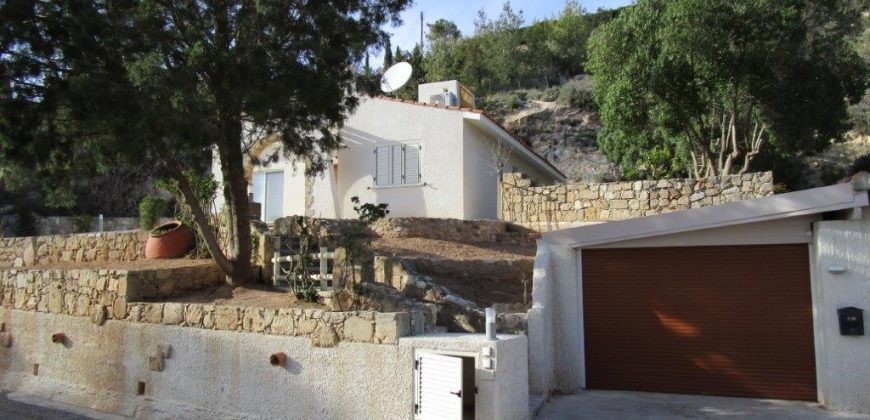 Paphos Tala Kamares 2 Bedroom Villa For Rent LPTKAV268