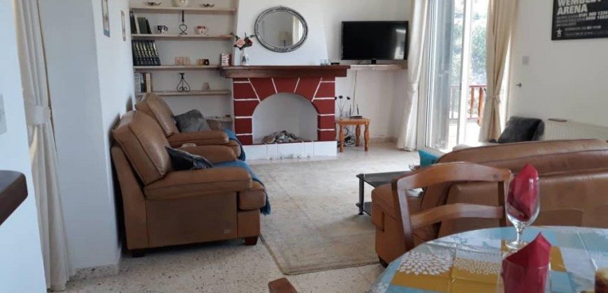 Paphos Tala Kamares 2 Bedroom Villa For Rent LPTKTDV3