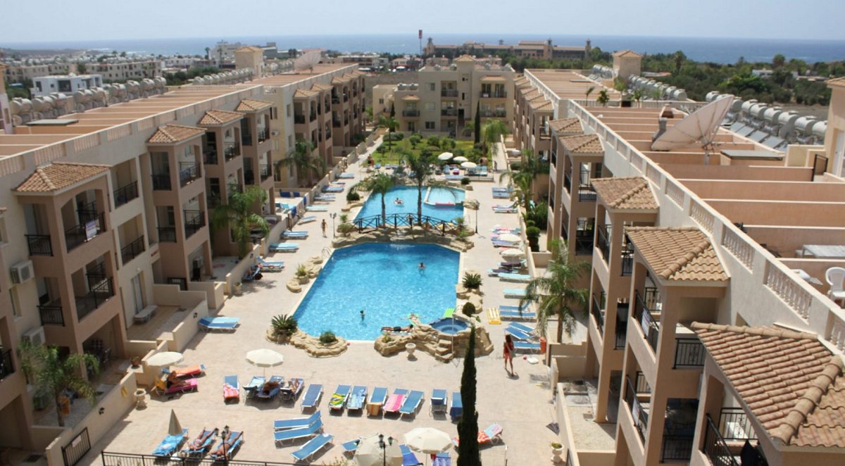 Kato Paphos Tombs of The Kings 2 Bedroom Apartment Ground Floor For Sale HDVFG6