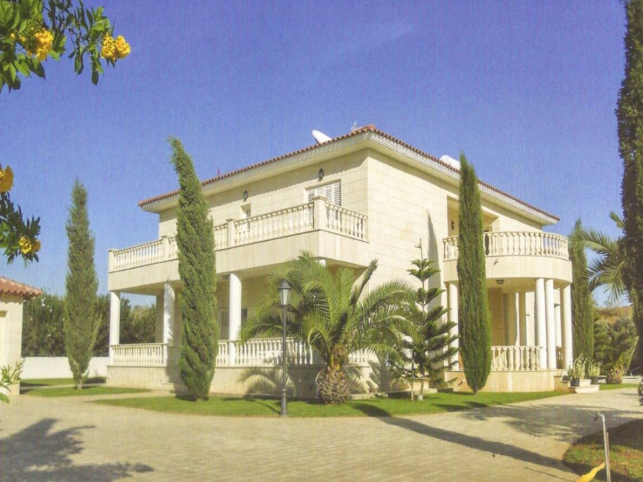 Limassol Monagroulli Detached Villa For Sale BSH16377