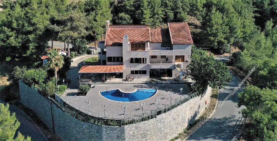 Limassol Moniatis 7 Bedroom Detached Villa For Sale BSH15022
