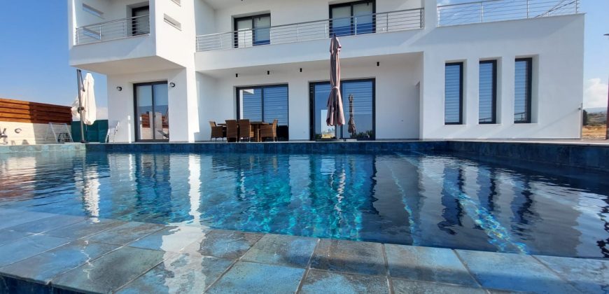 Paphos Latchi 4 Bedroom Villa For Rent BRK001