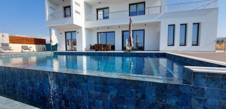 Paphos Latchi 4 Bedroom Villa For Rent BRK001