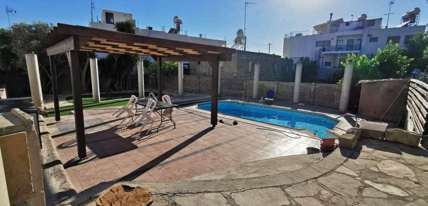 Paphos Kouklia 3 Bedroom Villa For Rent BC330