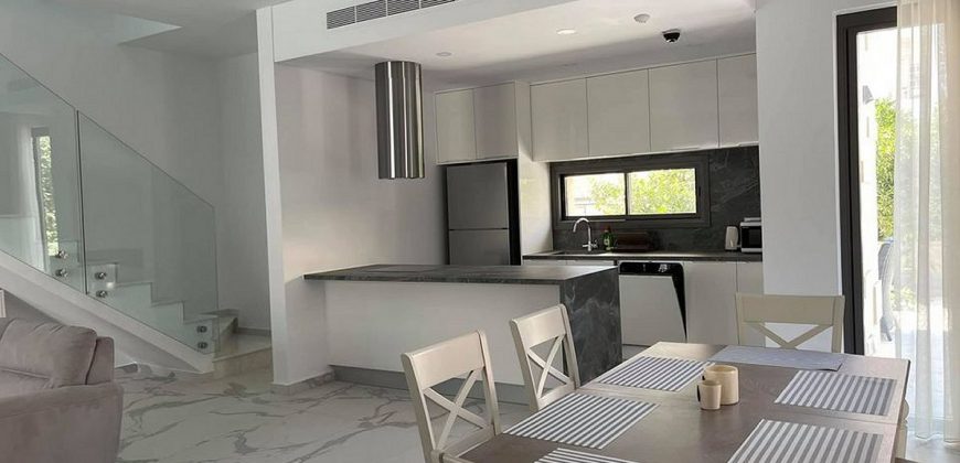 Kato Paphos Universal 3 Bedroom Villa For Rent BC352