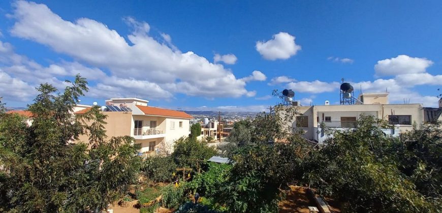 Paphos Chloraka 4 Bedroom Apartment For Rent BC351