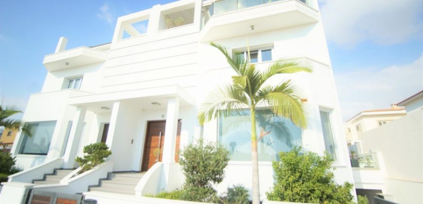 Paphos Town 6 Bedroom Semi Detached Villa For Sale BSH7190