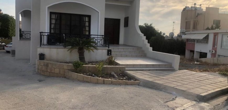 Paphos Yeroskipou 3 Bedroom Bungalow For Rent BCP125