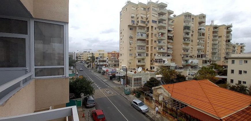 Limassol Mesa Geitonia 3 Bedroom Apartment Penthouse For Rent BC389