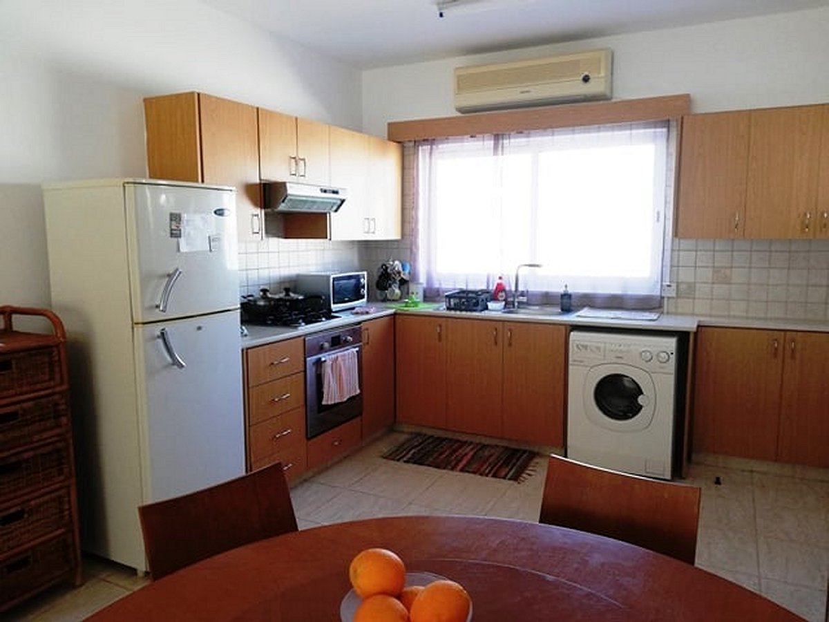 Paphos Chloraka 2 Bedroom Apartment For Rent BC405