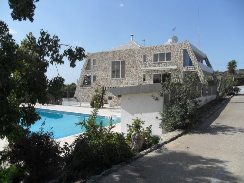 Limassol Parekklisia 4 Bedroom Detached Villa For Sale BSH2654