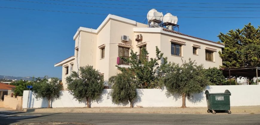 Paphos 4 Bedroom House For Rent BC429