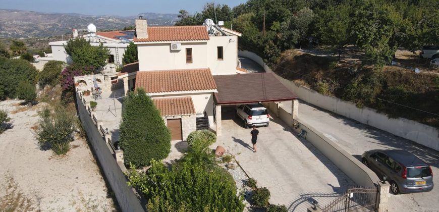 Paphos Kallepia 3 Bedroom Villa For Rent BC426