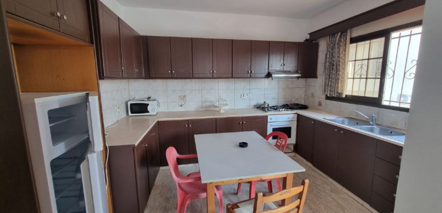 Paphos Chloraka 3 Bedroom Apartment For Rent BC437