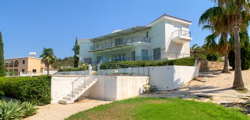 Paphos Peyia St. George 5 Bedroom Detached Villa For Sale PCP8078