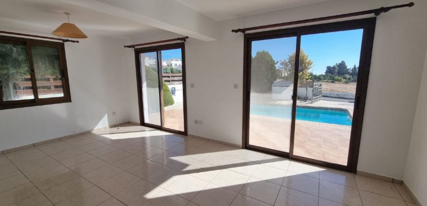 Paphos Anarita 3 Bedroom House For Rent BCM002