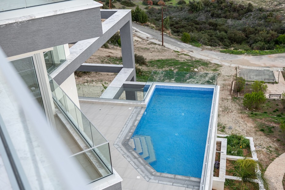Limassol Agios Tychonas 5 Bedroom Detached Villa For Sale BSH11345
