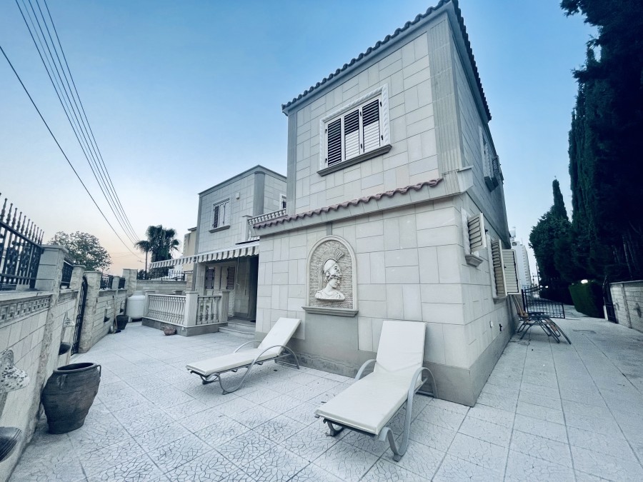 Kato Paphos 5 Bedroom Detached Villa For Sale BSH24790