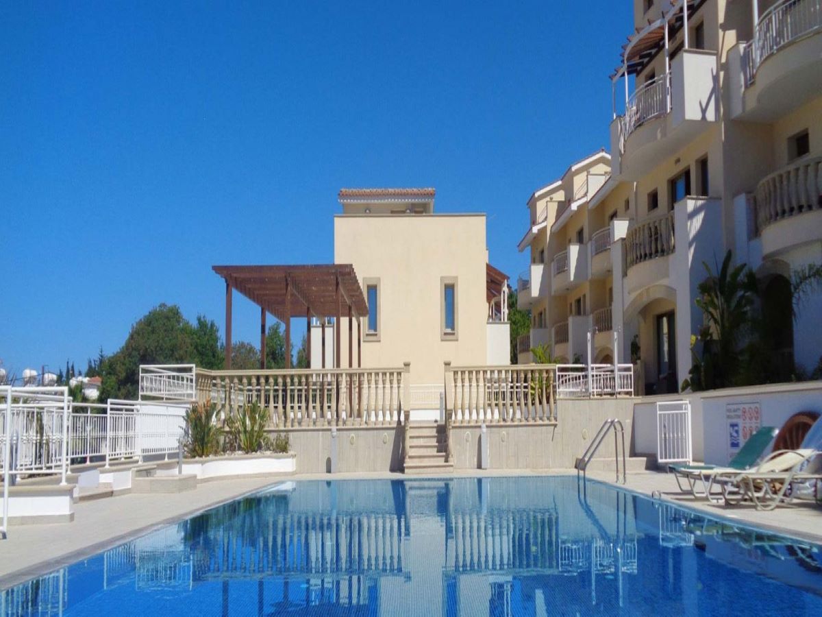 Kato Paphos 2 Bedroom Apartment For Sale KTM95187