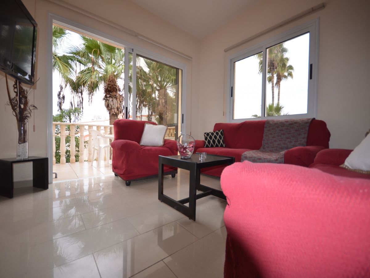 Kato Paphos Tombs of The Kings 2 Bedroom Apartment For Sale KTM96690