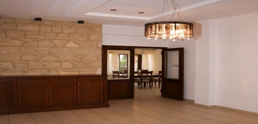 Paphos Emba 4 Bedroom Villa For Rent BC460