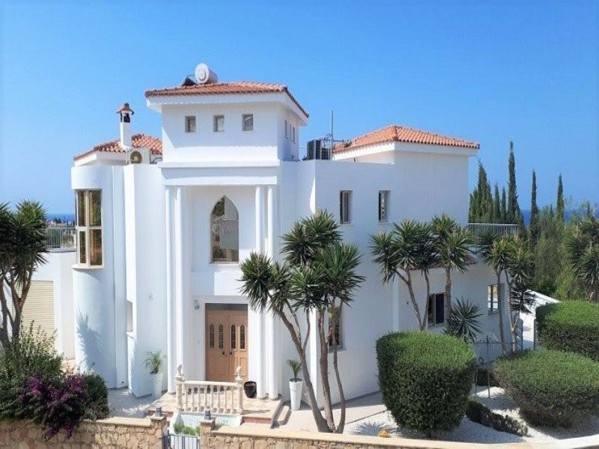 Paphos Peyia St. George 4 Bedroom Villa For Sale KTM96474