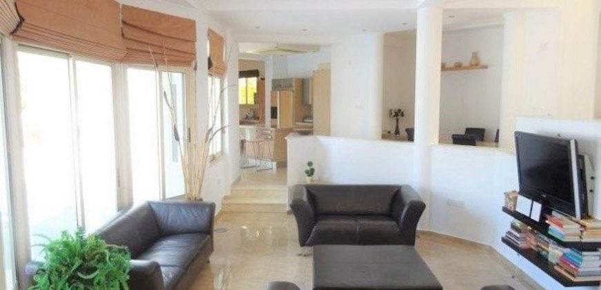 Paphos Peyia St. George 4 Bedroom Villa For Sale KTM96474