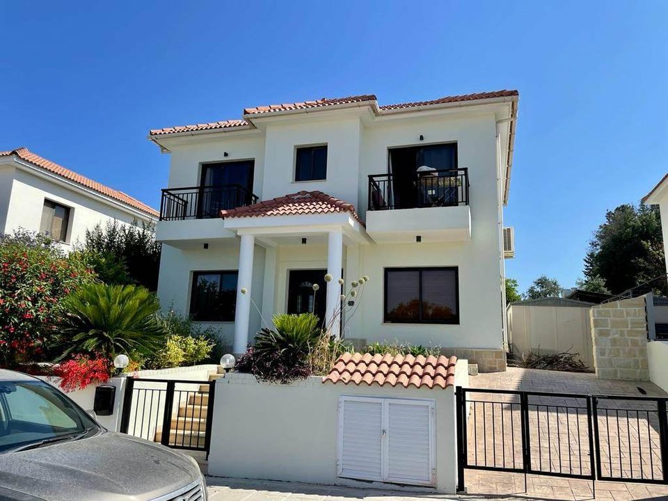 Paphos Tremithousa 3 Bedroom Villa For Sale WWR10956