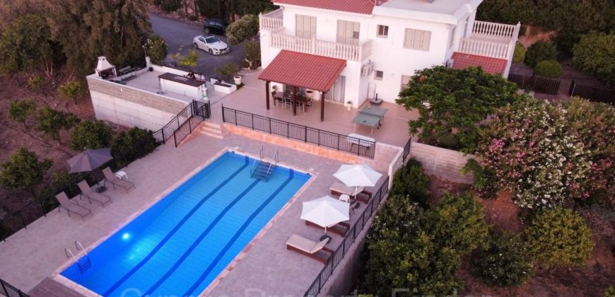 Paphos Kissonerga 5 Bedroom Villa For Sale CPF151998