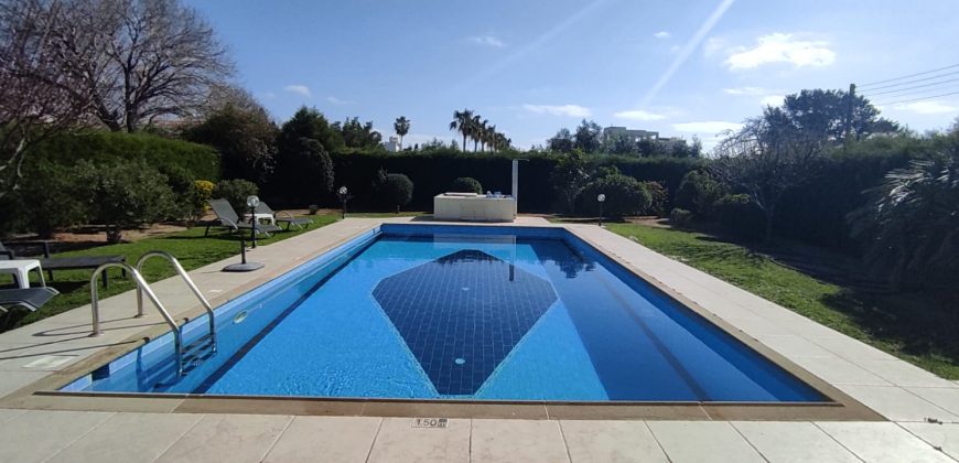 Paphos Chloraka 4 Bedroom Villa For Rent XRP020